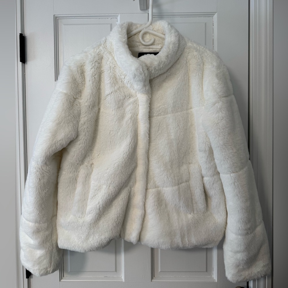Ambiance Cream Outerwear